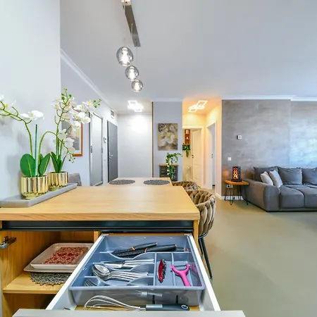 The Nest Retreat
